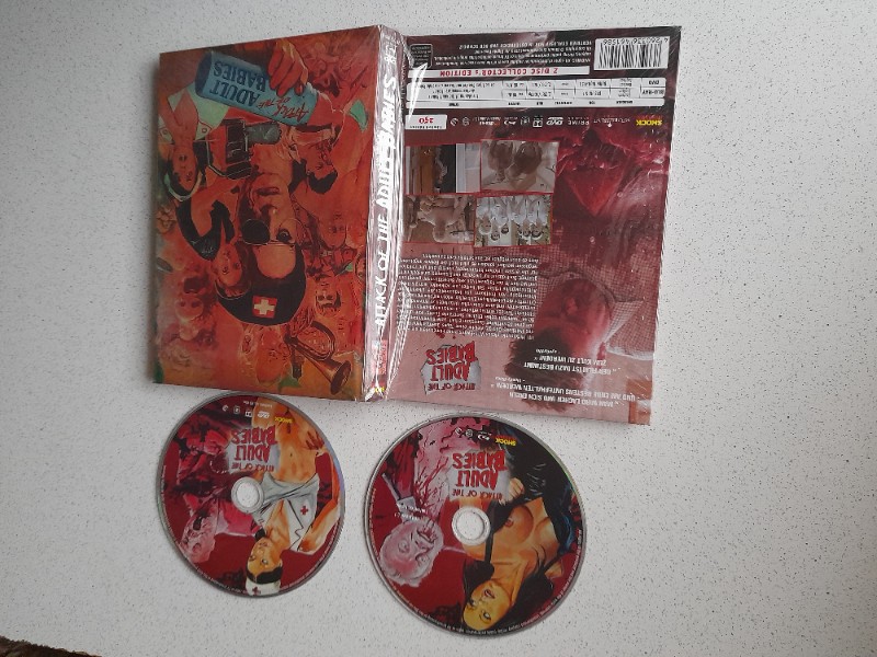 MEDIABOOK : ATTACK OF THE ADULT BABIES -250 St�ck