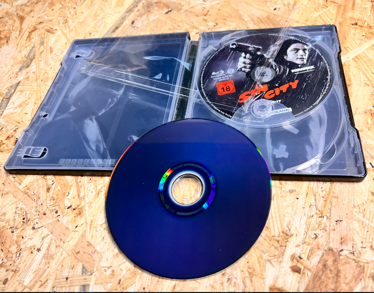 Sin City - Steelbook - 2 Blu Ray - Kino & Recut