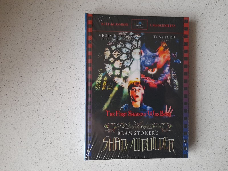 MEDIABOOK : SHADOWBUILDER - UNCUT -  250 St�ck