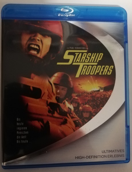 STARSHIP  TROOPERS    ( UNCUT )