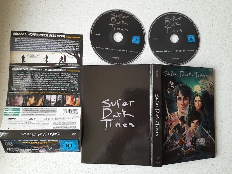 MEDIABOOK : SUPER DARK TIMES