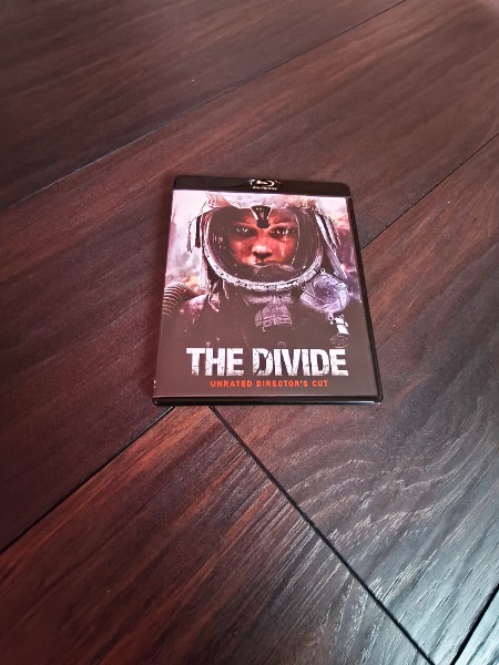 The Divide unrated Direktors cut