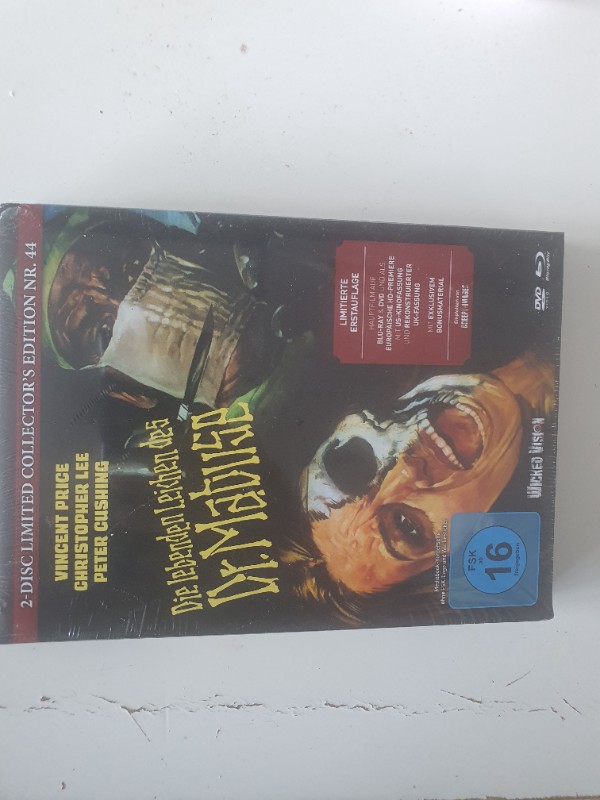 DIE LEBENDEN LEICHEN DES DR. MABUSE  MEĎ