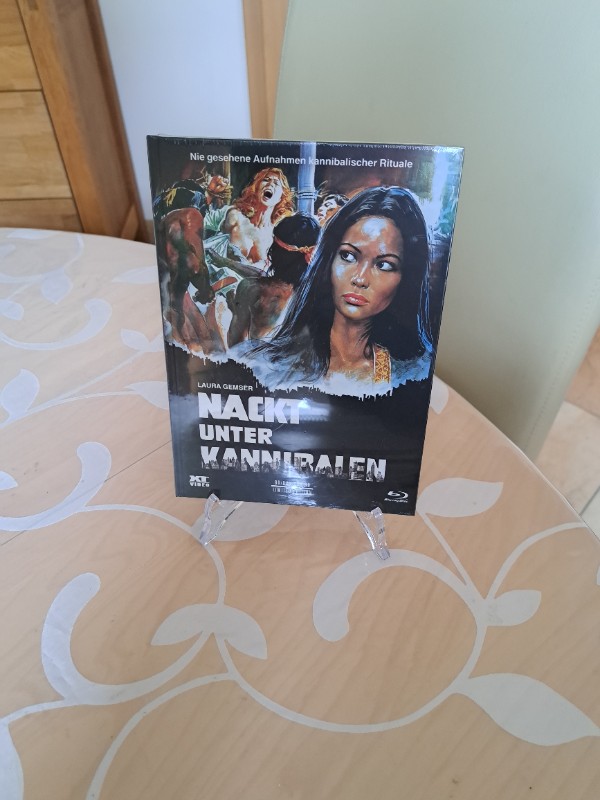 Nackt unter Kannibalen Mediabook Ovp.
