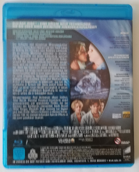 THE  HOLLOW  MAN ( UNCUT )