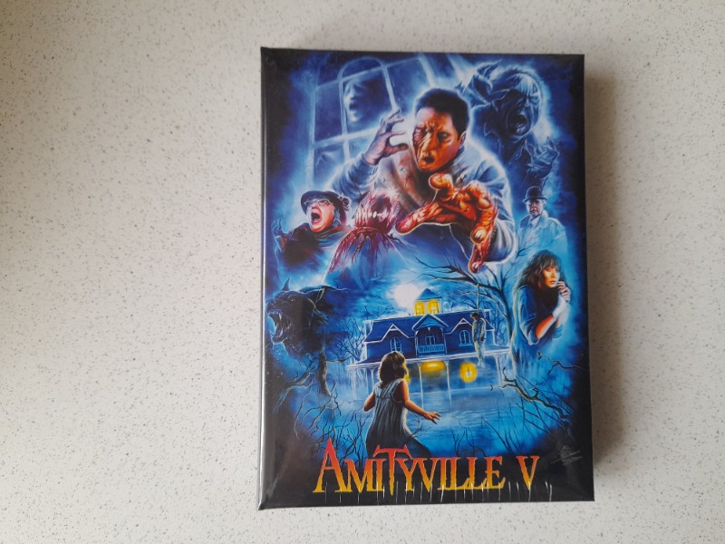 MEDIABOOK wattiert : AMITYVILLE V - Nummer 451