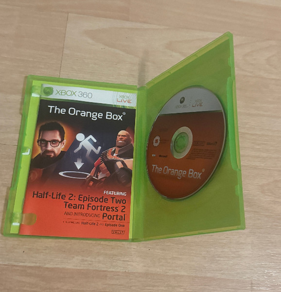 Half-Life 2: The Orange Box UK