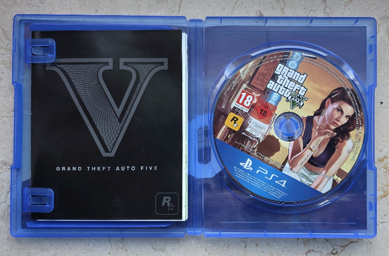 GTA V - Grand Theft Auto 5 Playstation 4 PS4