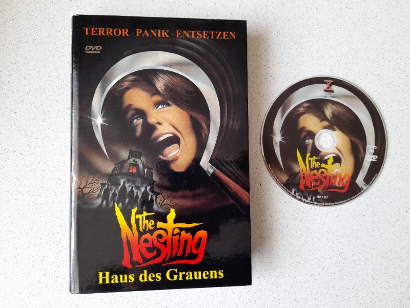 DVD- GROSSE  HARTBOX : THE NESTING