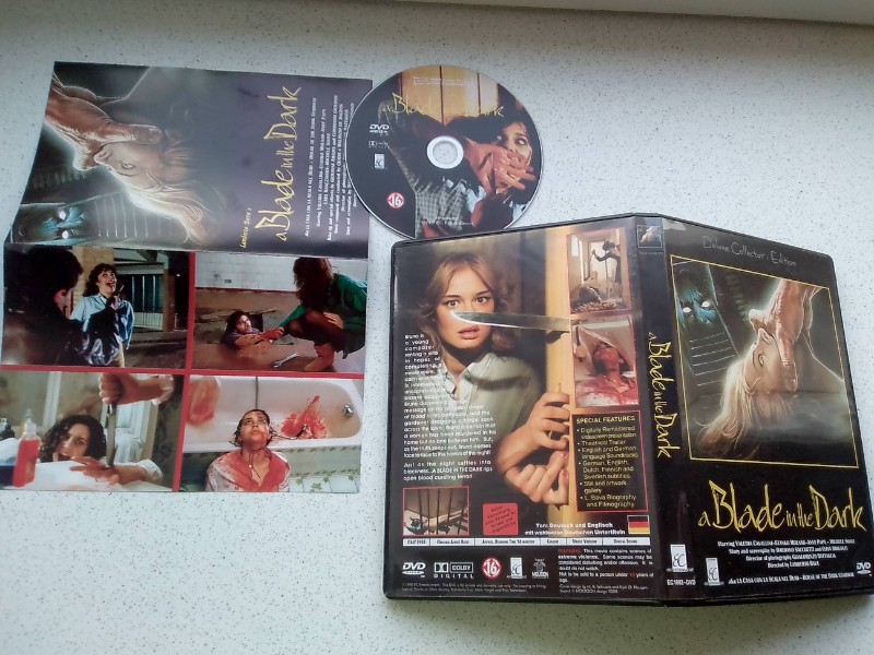DVD - A BLADE IN THE DARK-UNCUT  von LAMBERTO BAVA