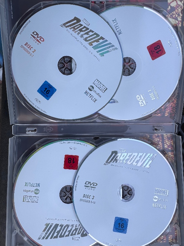 Daredevil Director�s Cut + Staffel 1 + 2 DVD