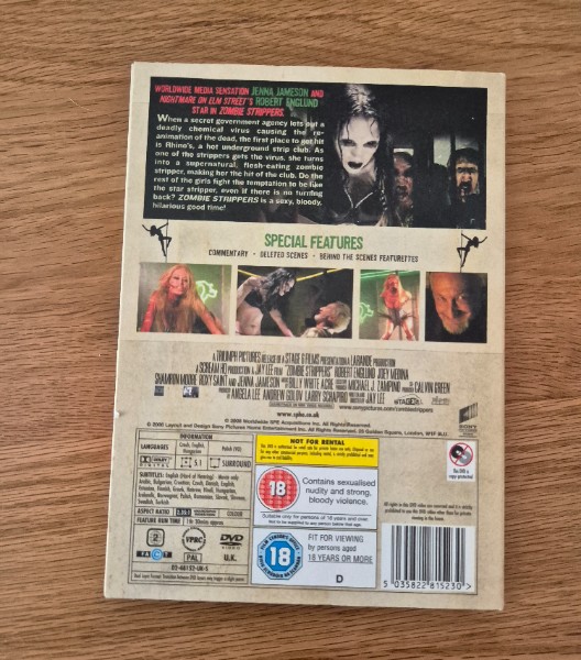 Zombie Strippers UK Version mit Pappschuber