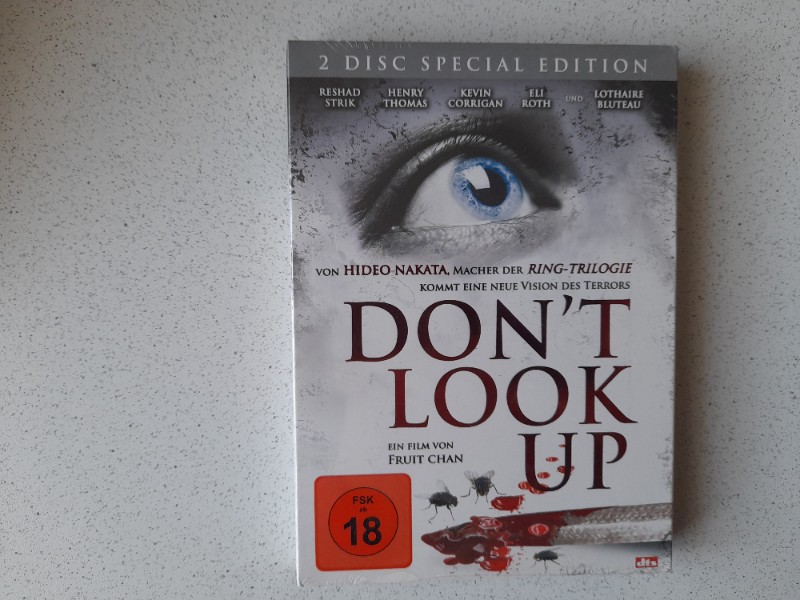 DVD - DON�T LOOK UP mit ELI ROTH & RESHAD STRIK
