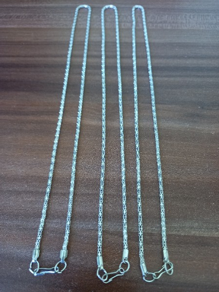 Set aus 3 silbernen Halsketten