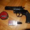Schreckschuss Revolver +  40 K...